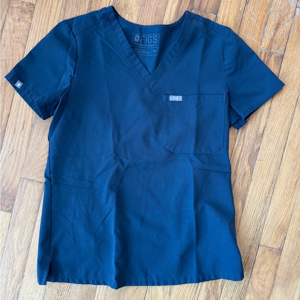 Figs dark harbor Scrub Top XS